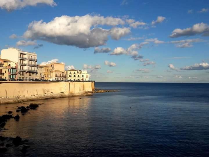 Апартаменты Ortigia House Сиракузы Экстерьер фото